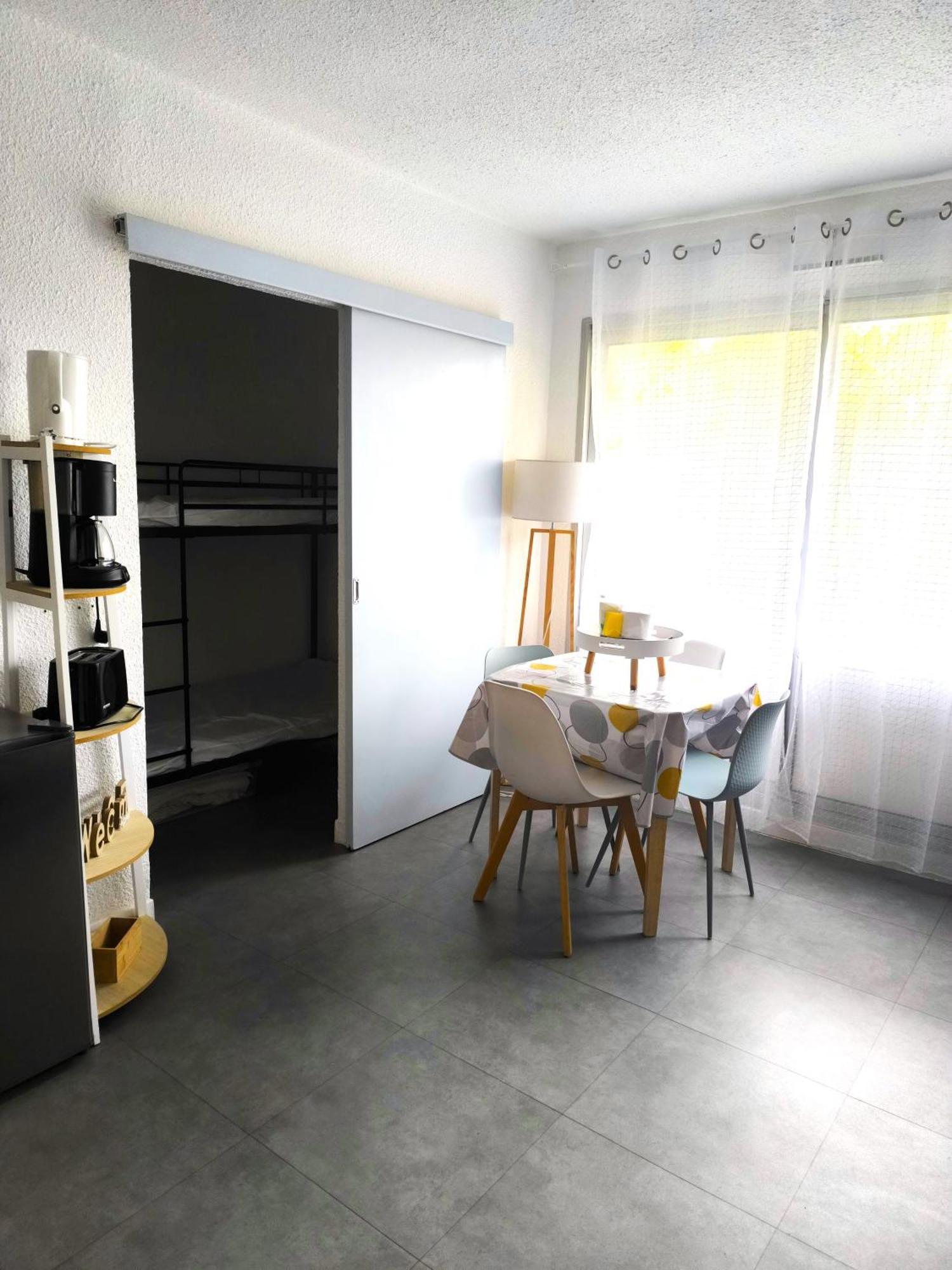 T1 4 Couchages Climatisé Centre Port Refait à Neuf Appartamento