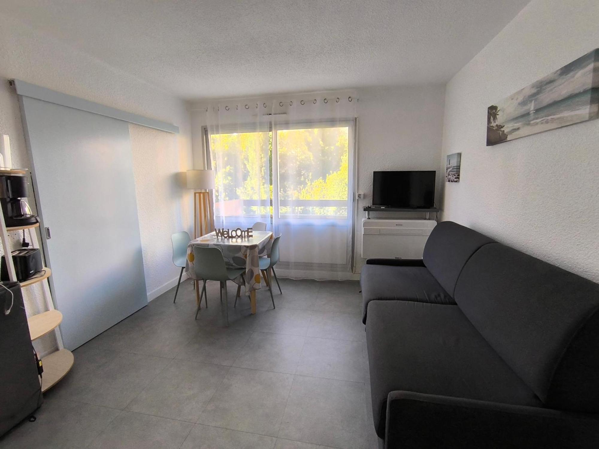 Appartement T1 4 Couchages Climatisé Centre Port Refait à Neuf *